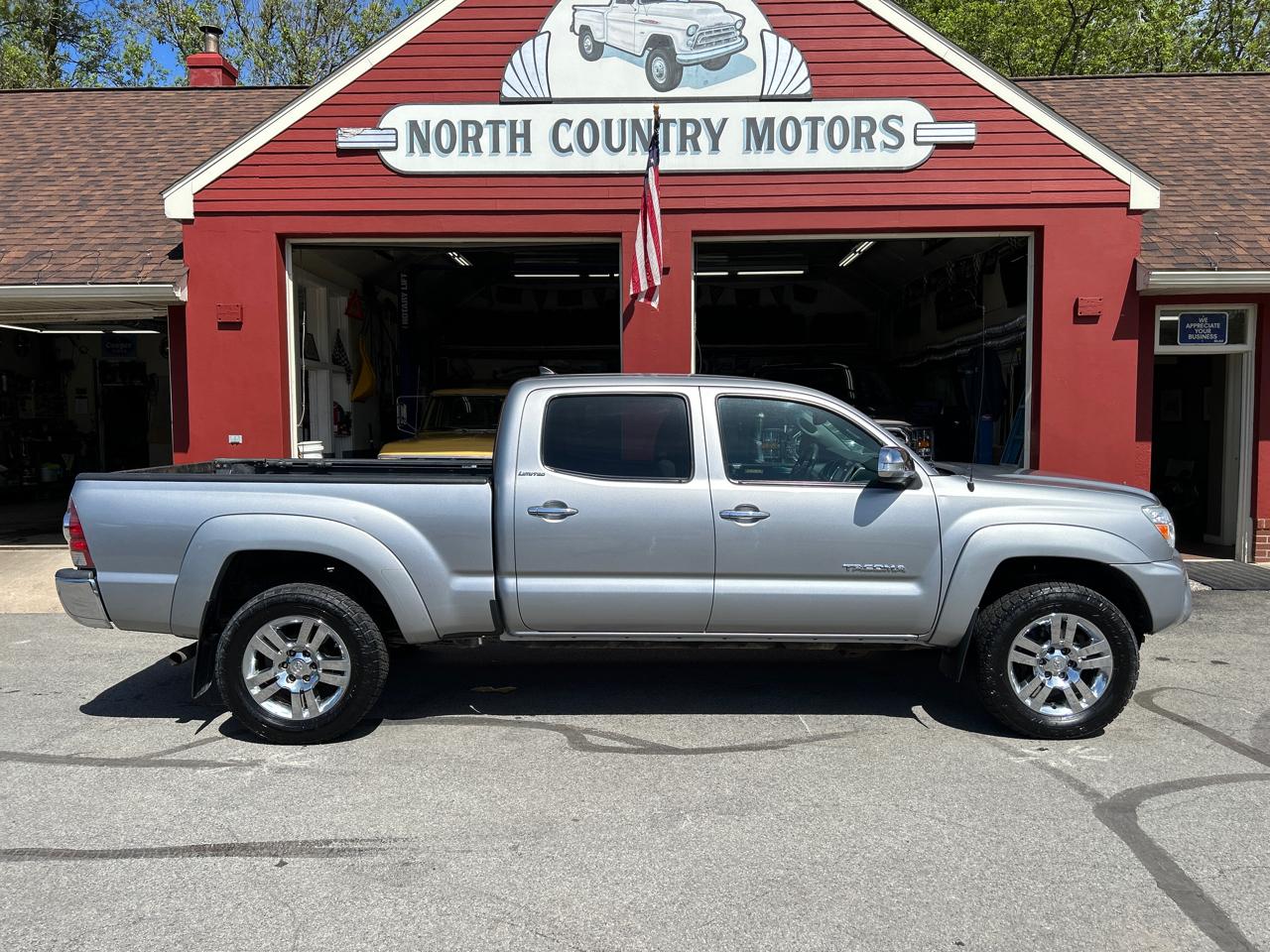 Toyota Tacoma Limited Double Cab 4WD V6 2015
