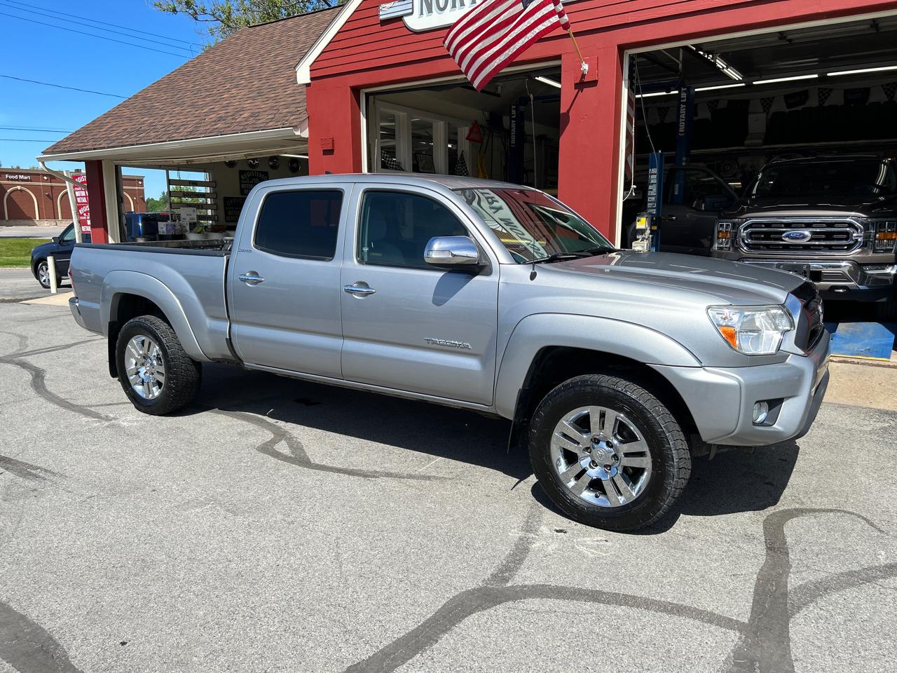 Toyota Tacoma Limited Double Cab 4WD V6 2015