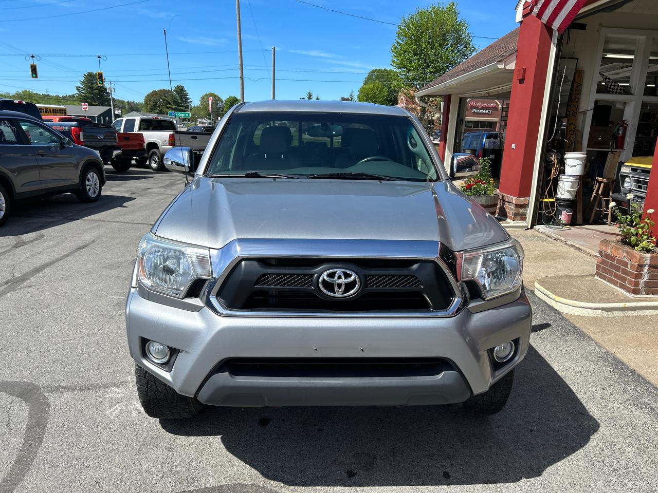 Toyota Tacoma Limited Double Cab 4WD V6 2015