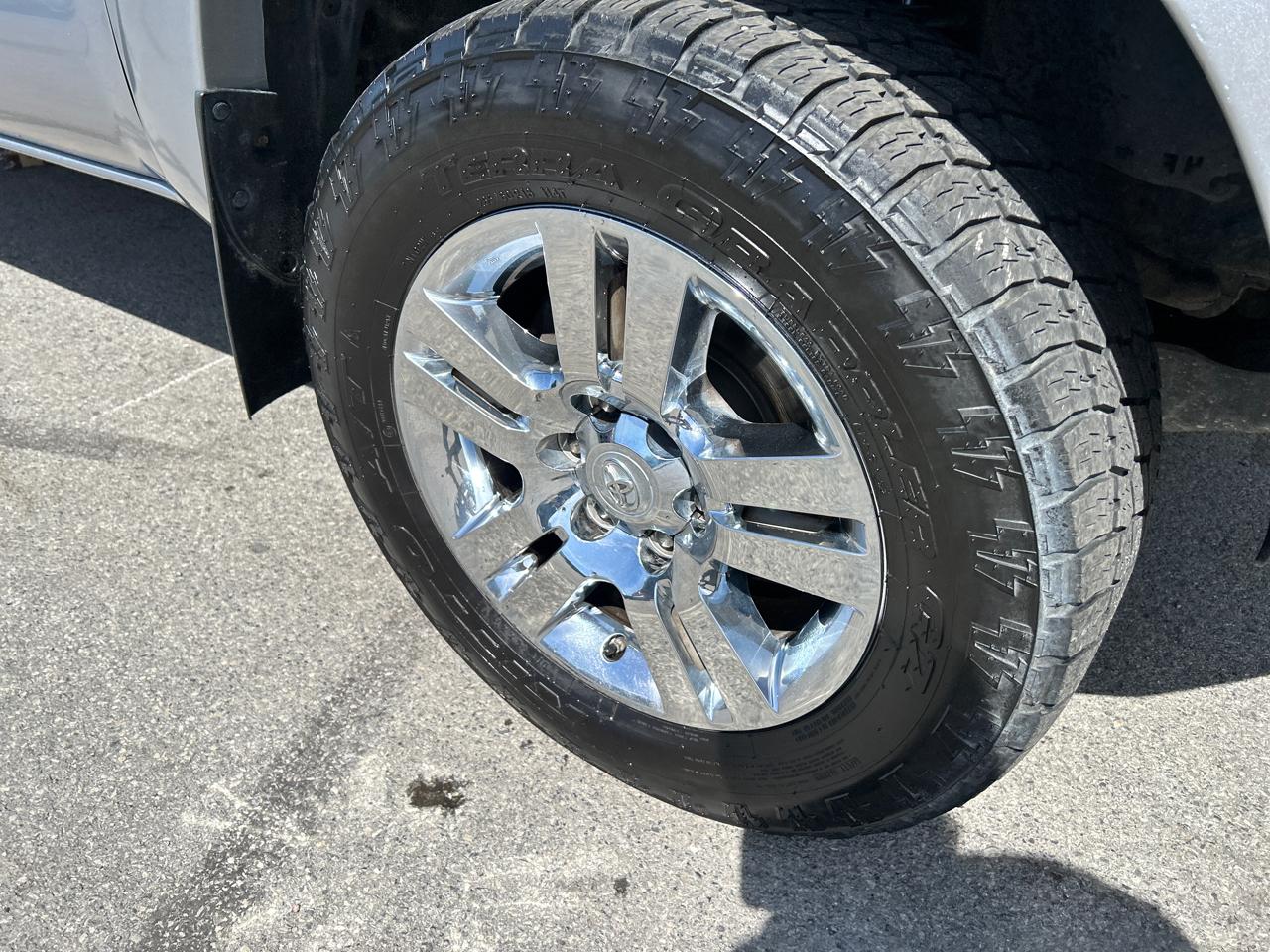 Toyota Tacoma Limited Double Cab 4WD V6 2015