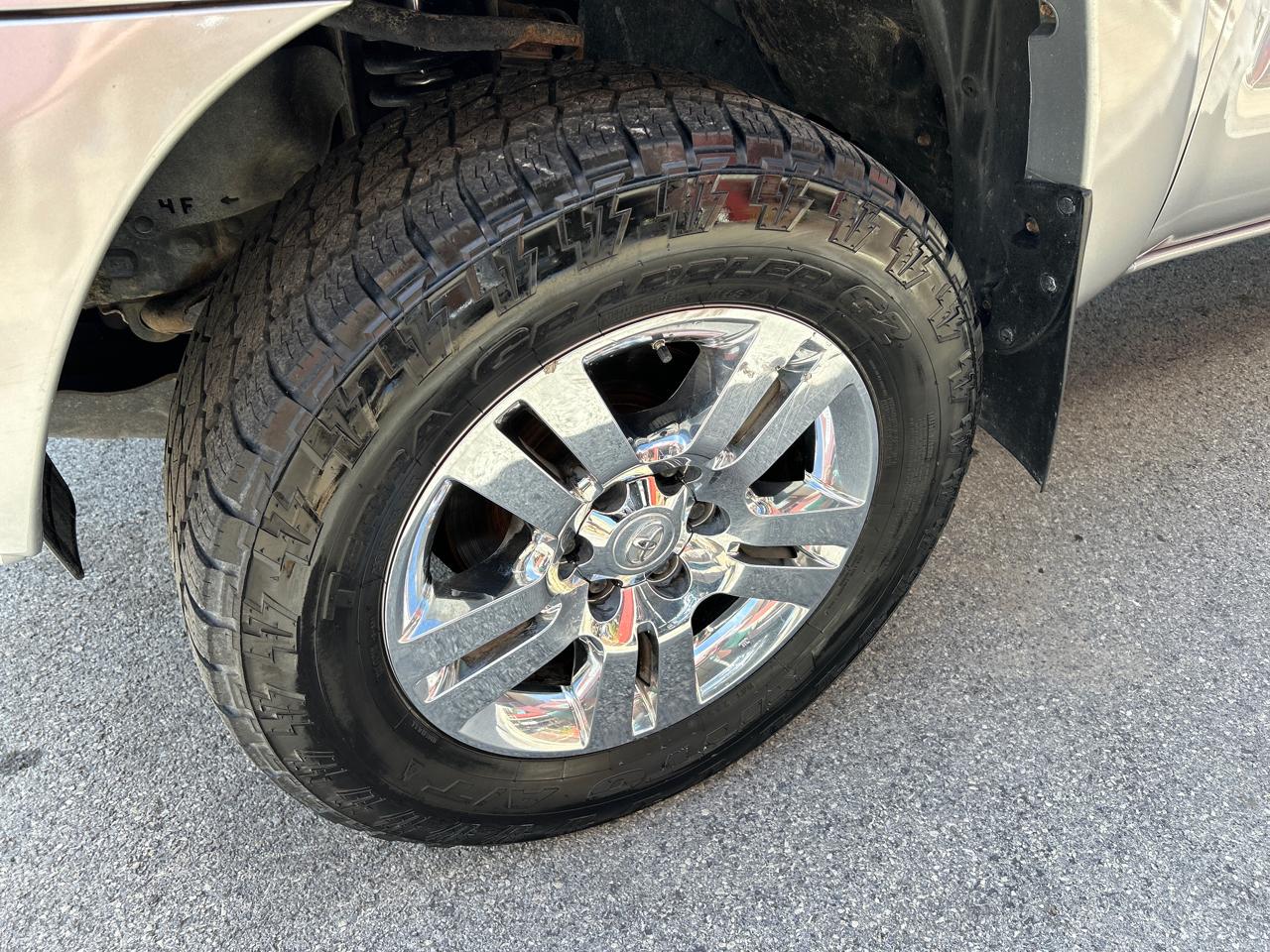 Toyota Tacoma Limited Double Cab 4WD V6 2015