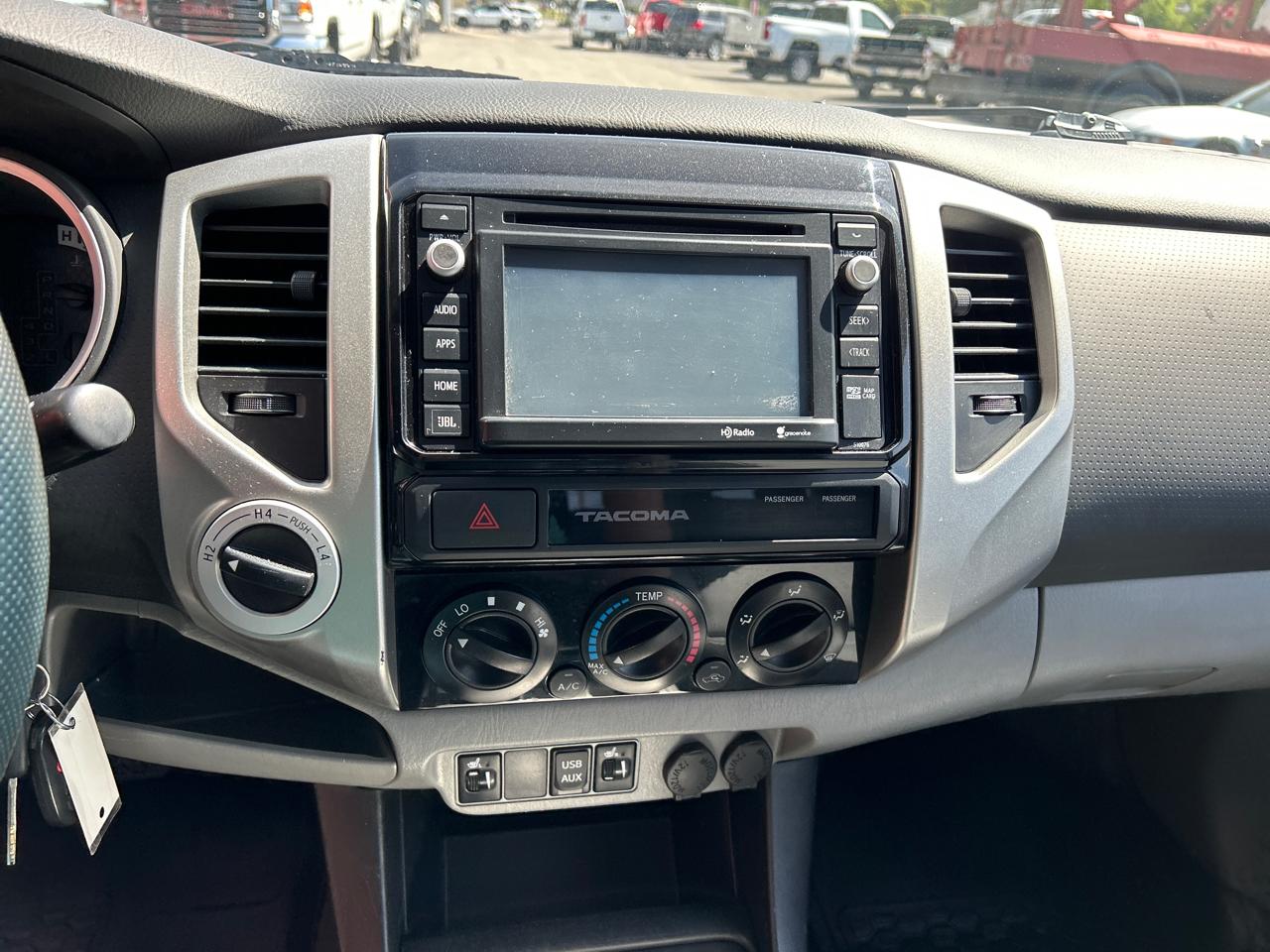 Toyota Tacoma Limited Double Cab 4WD V6 2015