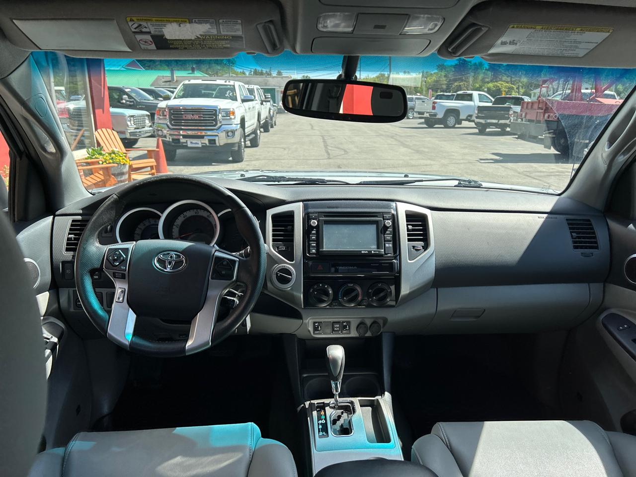 Toyota Tacoma Limited Double Cab 4WD V6 2015