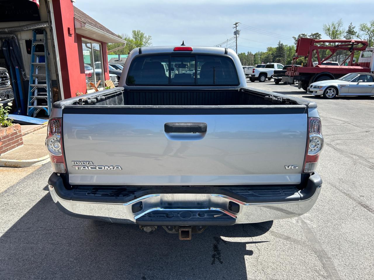 Toyota Tacoma Limited Double Cab 4WD V6 2015