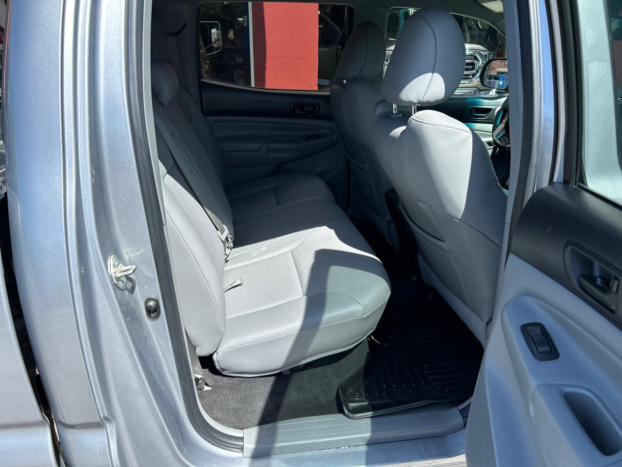 Toyota Tacoma Limited Double Cab 4WD V6 2015