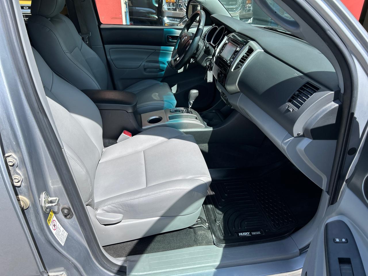 Toyota Tacoma Limited Double Cab 4WD V6 2015