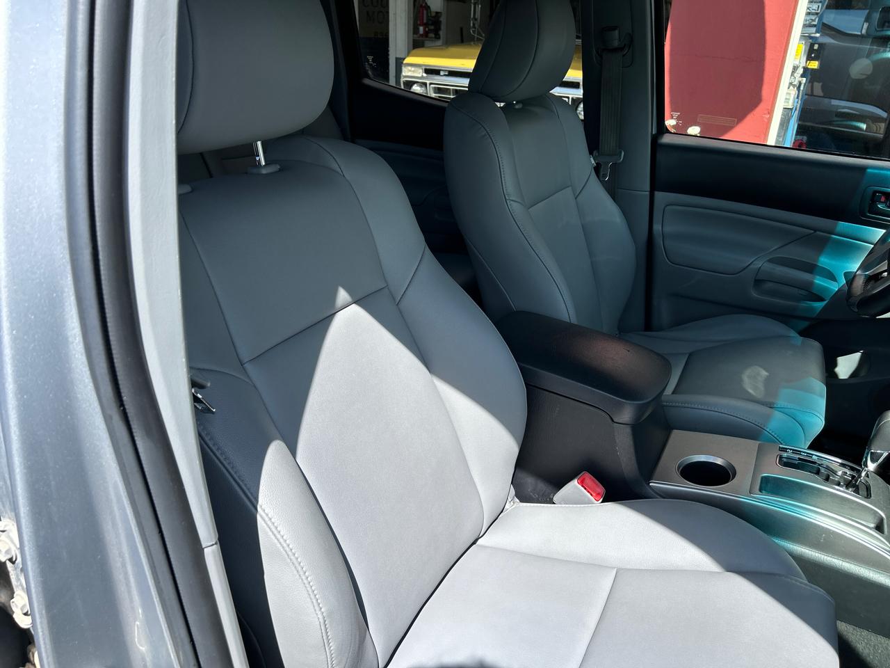 Toyota Tacoma Limited Double Cab 4WD V6 2015