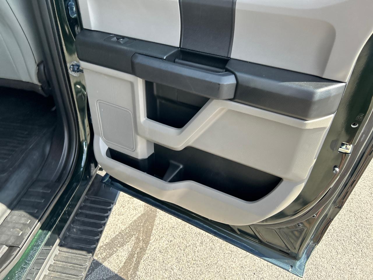 Ford F-150 4WD SuperCrew 139" XL 2016