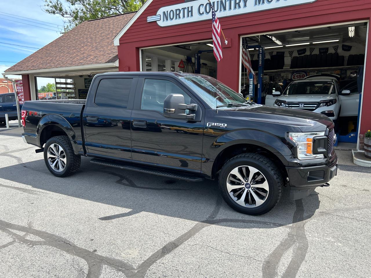 Ford F-150 4WD SuperCrew 145" STX 2019