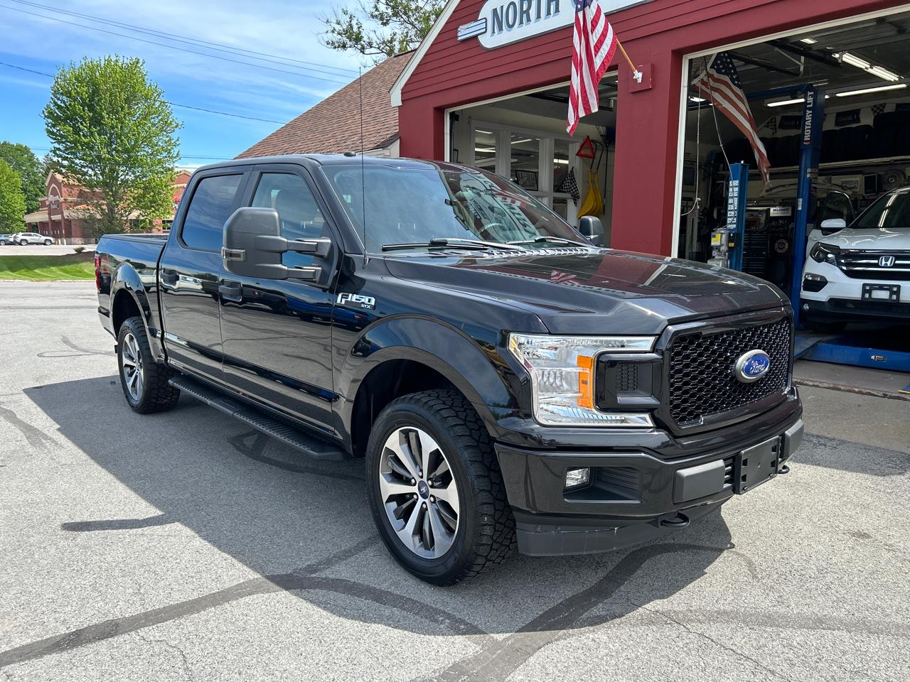 Ford F-150 4WD SuperCrew 145" STX 2019