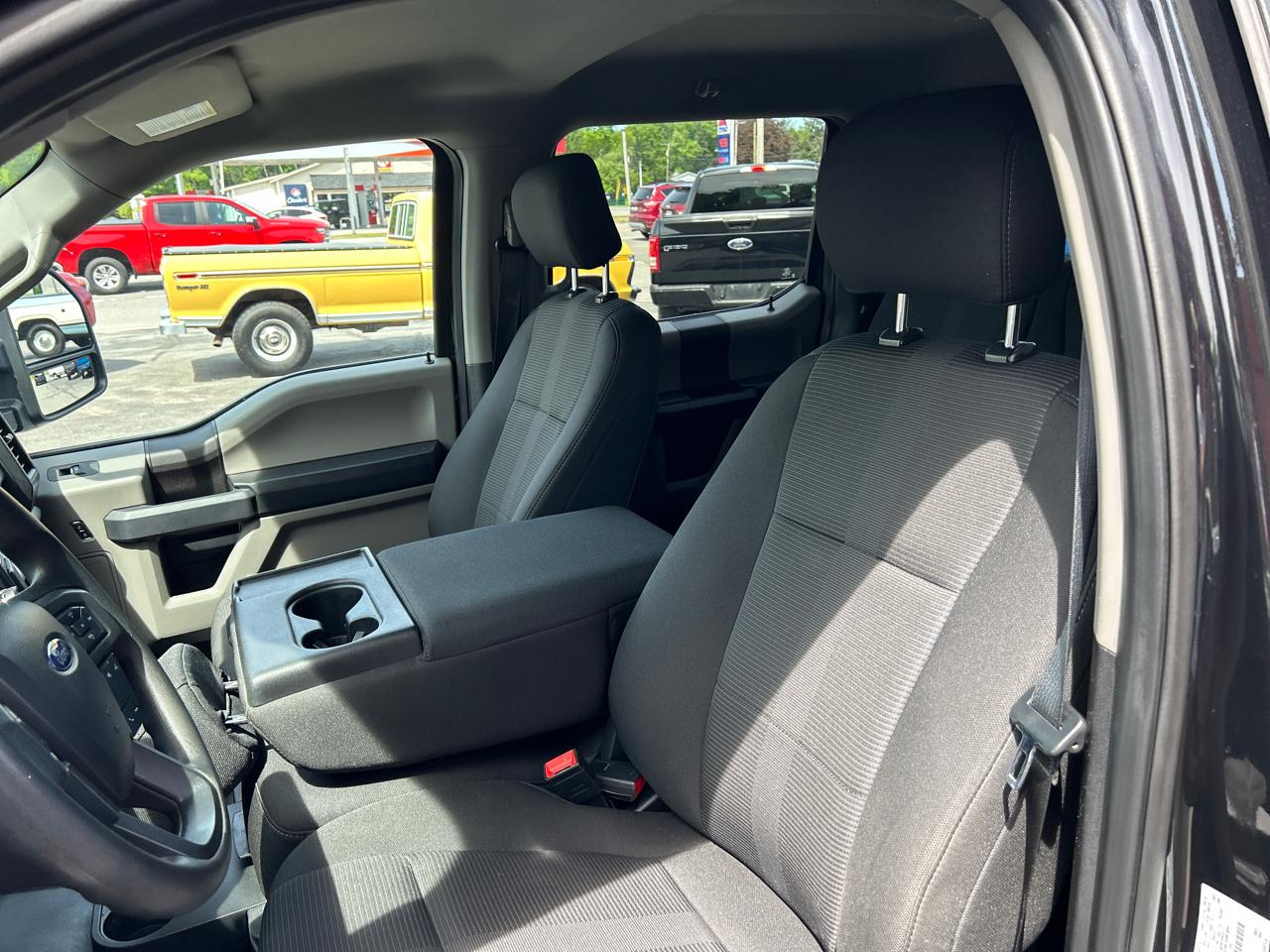 Ford F-150 4WD SuperCrew 145" STX 2019