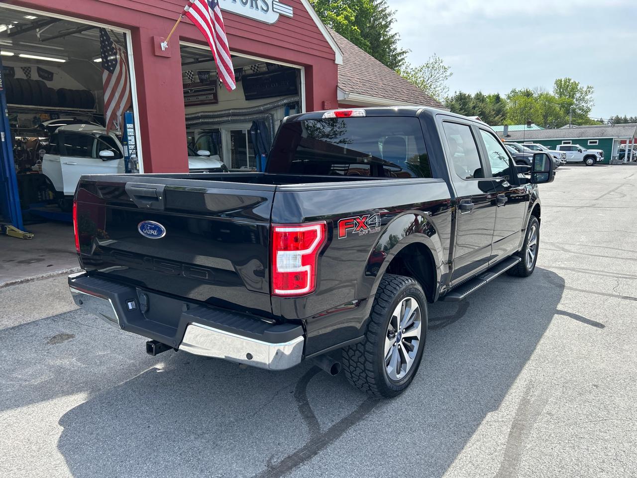 Ford F-150 4WD SuperCrew 145" STX 2019