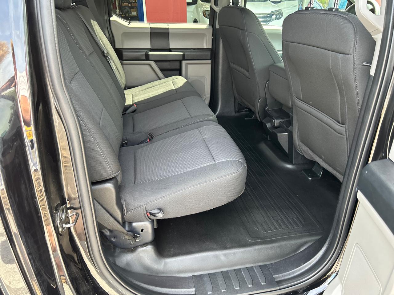 Ford F-150 4WD SuperCrew 145" STX 2019