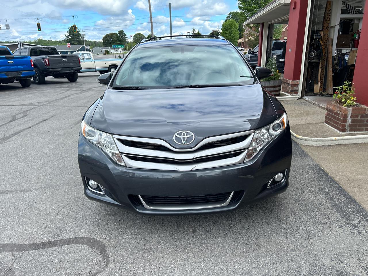 Toyota Venza 4dr Wgn I4 AWD XLE (Natl) 2013