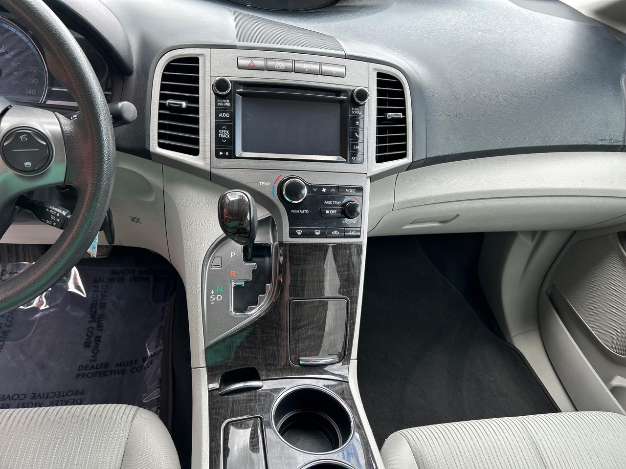 Toyota Venza 4dr Wgn I4 AWD XLE (Natl) 2013