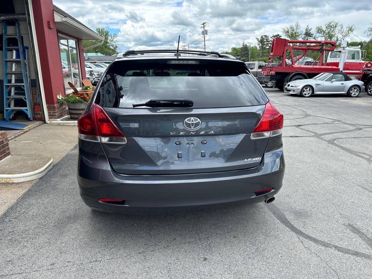 Toyota Venza 4dr Wgn I4 AWD XLE (Natl) 2013