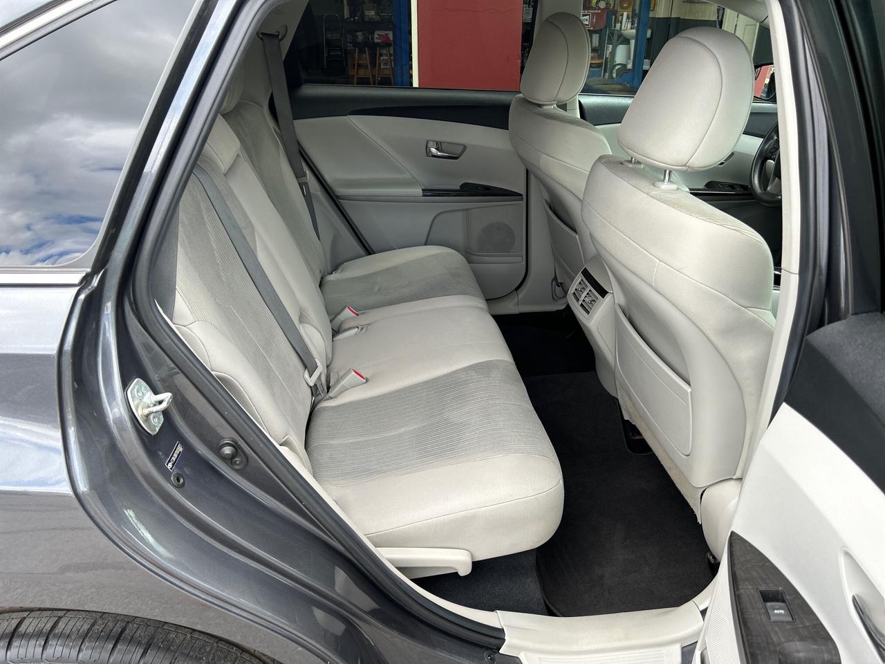 Toyota Venza 4dr Wgn I4 AWD XLE (Natl) 2013