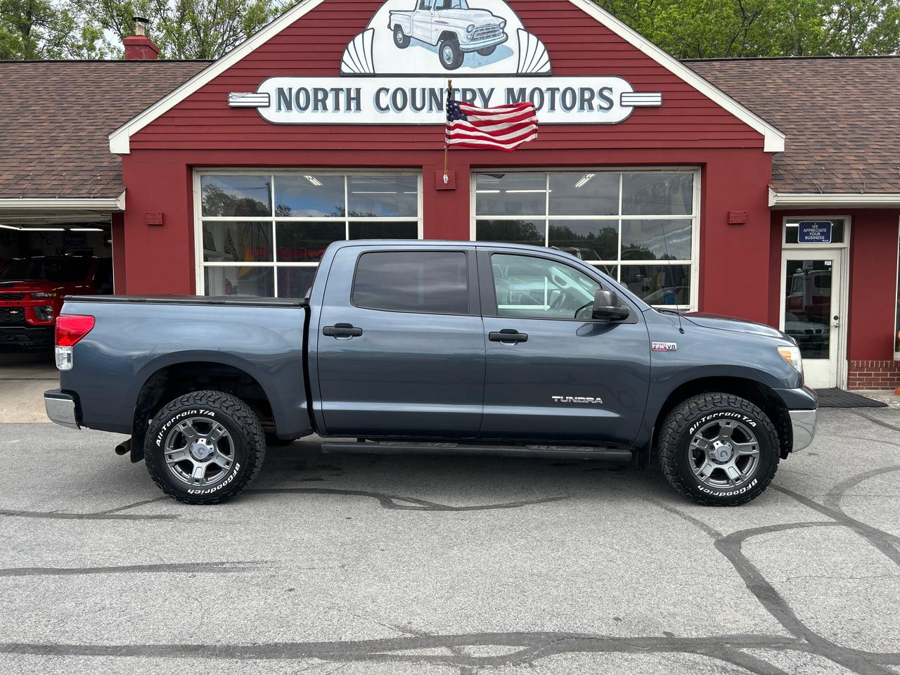 Toyota Tundra 4WD Truck CrewMax 5.7L V8 6-Spd AT (Natl) 2010