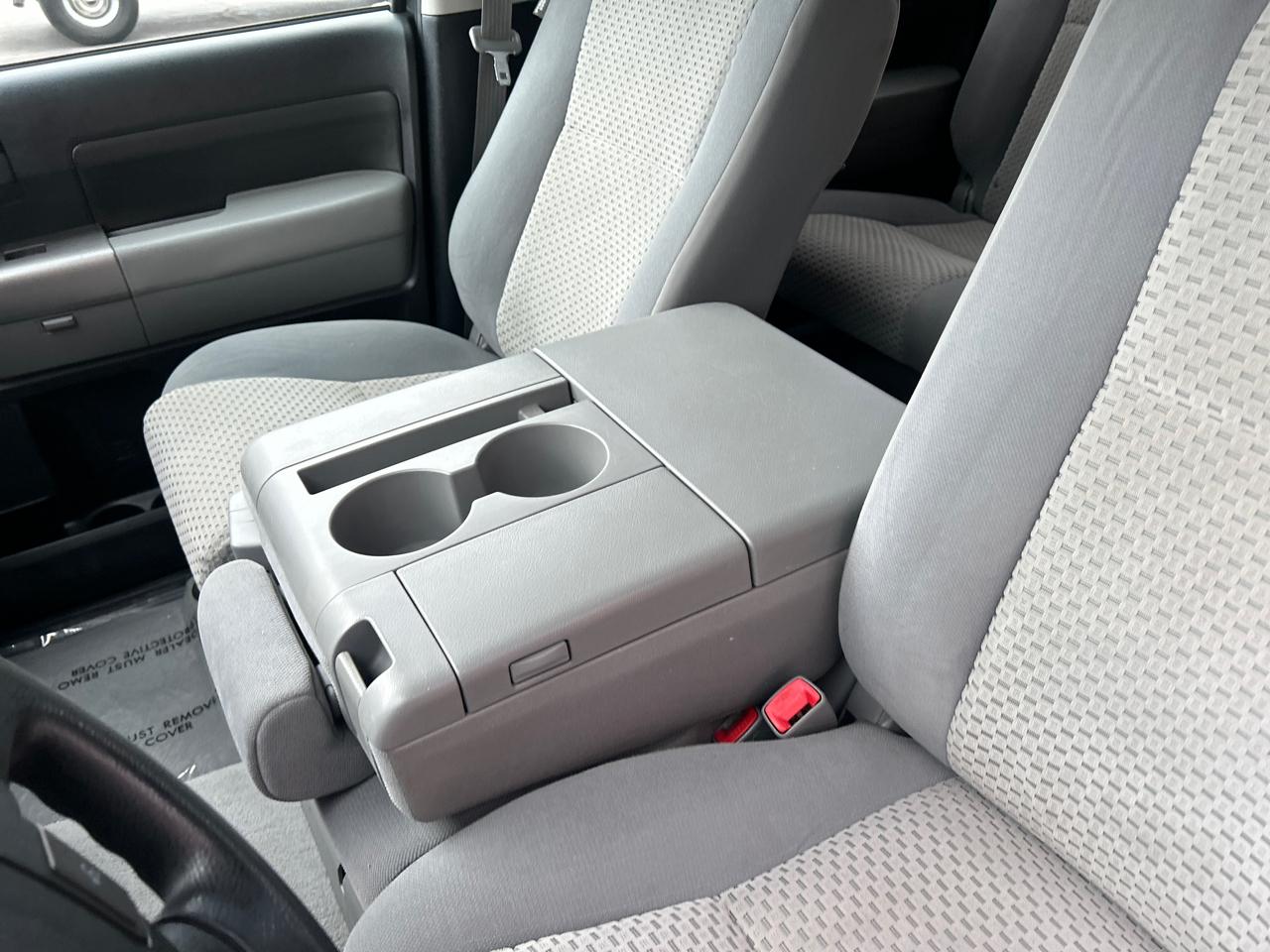Toyota Tundra 4WD Truck CrewMax 5.7L V8 6-Spd AT (Natl) 2010