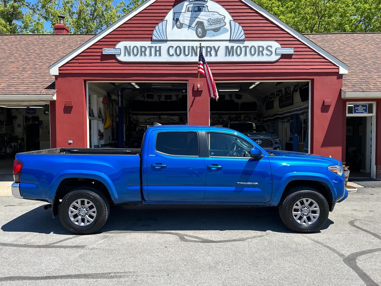 Toyota Tacoma 4WD Double Cab V6 AT (Natl) 2018