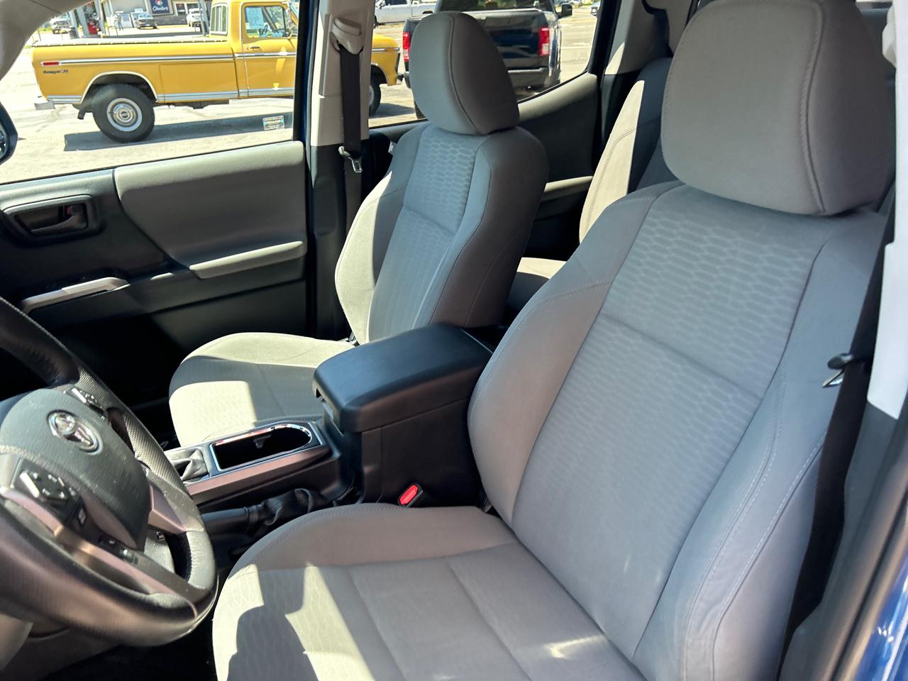 Toyota Tacoma 4WD Double Cab V6 AT (Natl) 2018