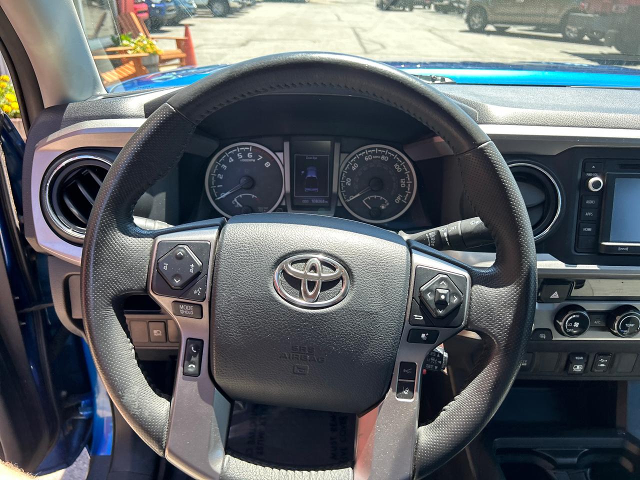 Toyota Tacoma 4WD Double Cab V6 AT (Natl) 2018