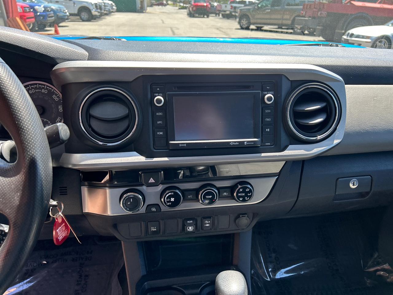 Toyota Tacoma 4WD Double Cab V6 AT (Natl) 2018