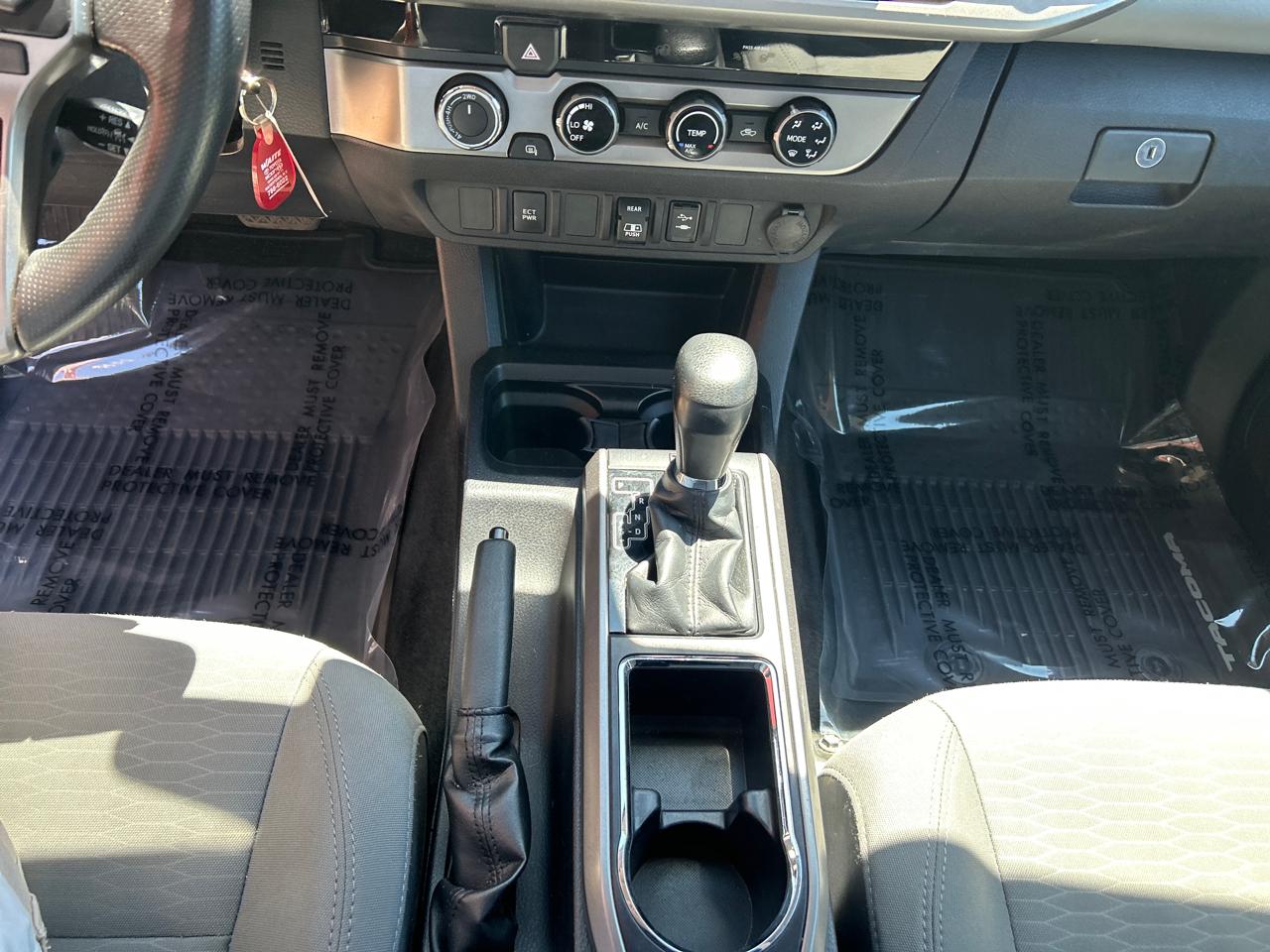Toyota Tacoma 4WD Double Cab V6 AT (Natl) 2018