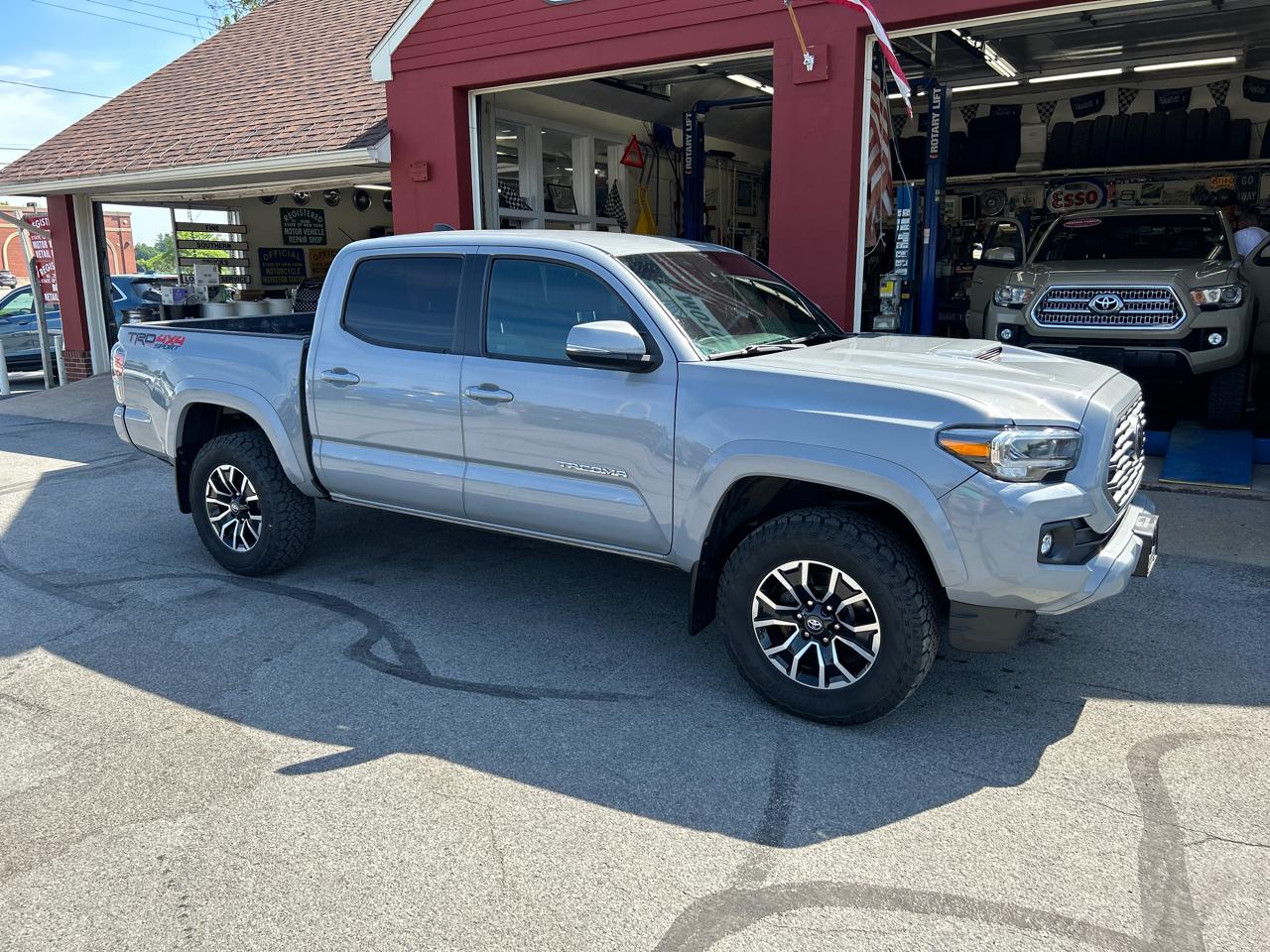 Toyota Tacoma 4WD TRD Sport Double Cab 5' Bed V6 AT (Natl) 2020