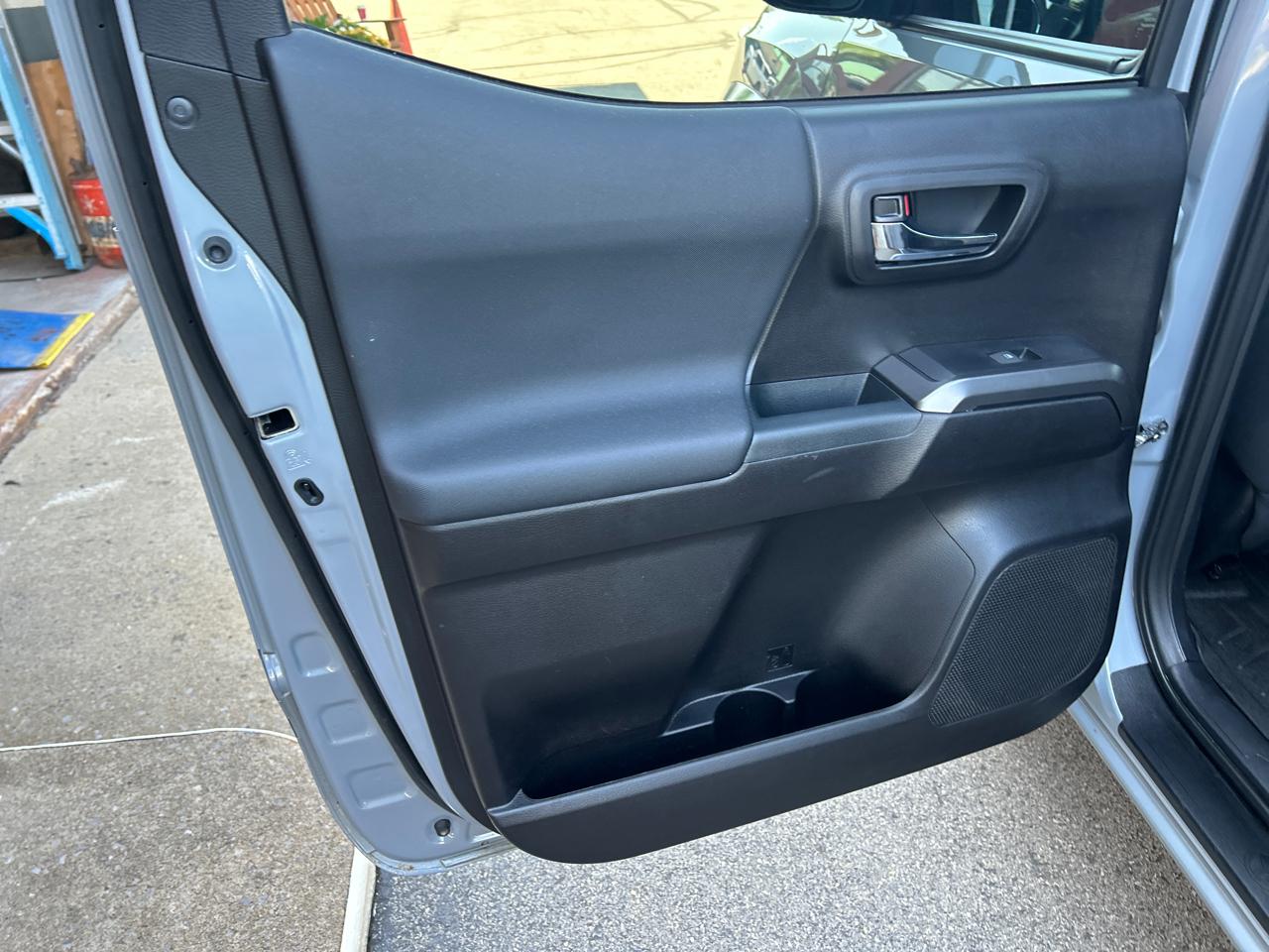 Toyota Tacoma 4WD TRD Sport Double Cab 5' Bed V6 AT (Natl) 2020