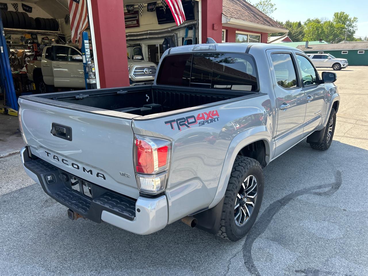 Toyota Tacoma 4WD TRD Sport Double Cab 5' Bed V6 AT (Natl) 2020