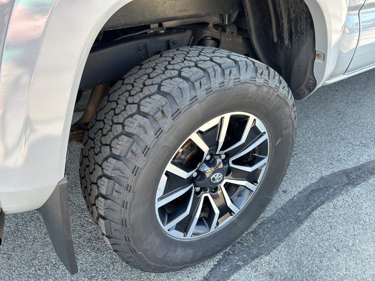Toyota Tacoma 4WD TRD Sport Double Cab 5' Bed V6 AT (Natl) 2020