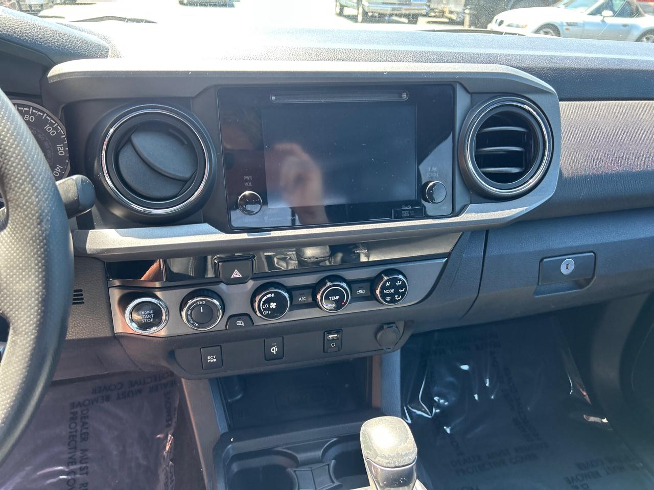 Toyota Tacoma 4WD Double Cab V6 AT TRD Off Road (Natl) 2017