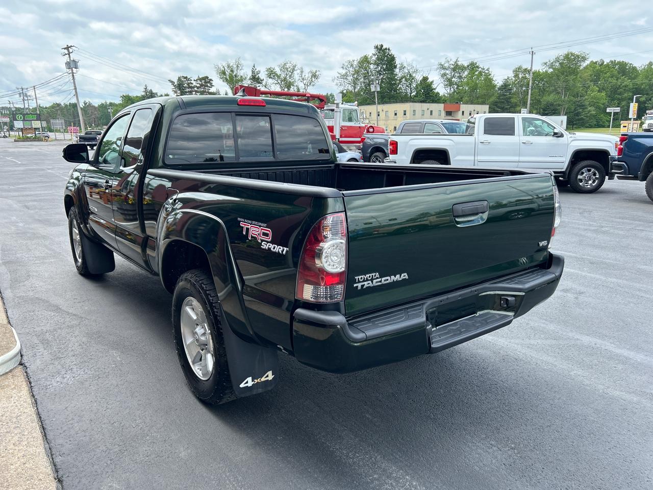 Toyota Tacoma 4WD Access Cab V6 MT (Natl) 2012