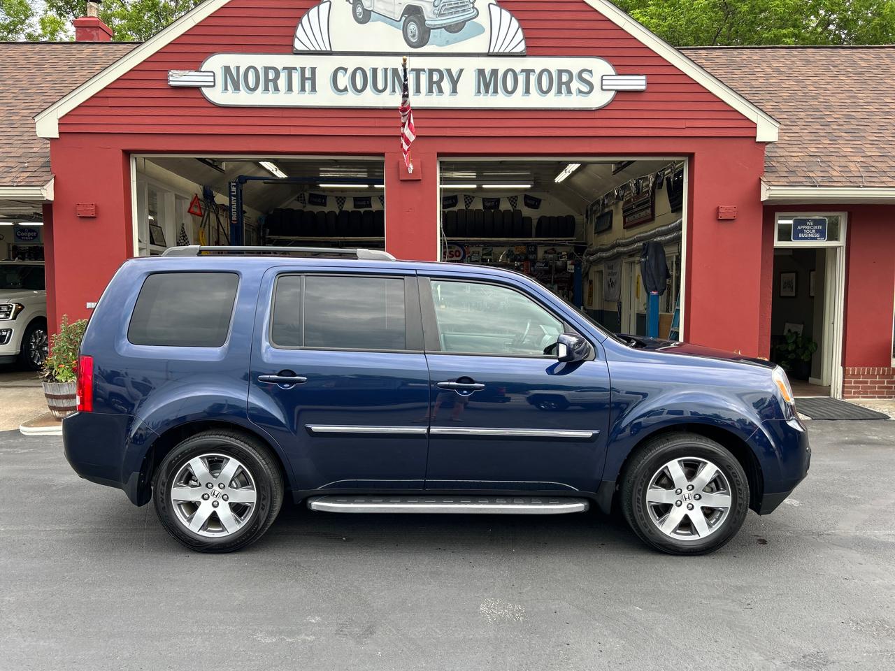 Honda Pilot AWD 4dr Touring w/RES & Navi 2013