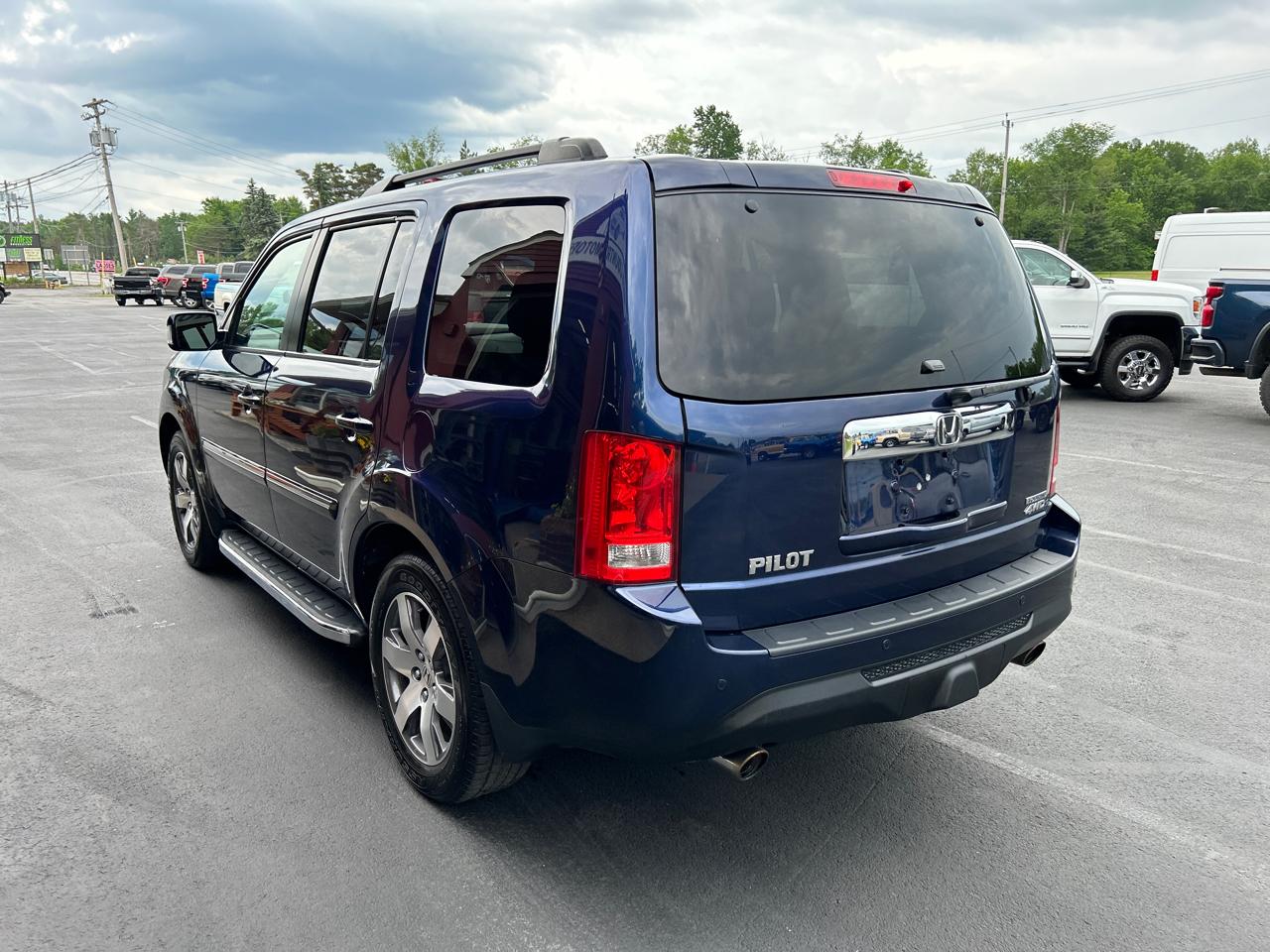 Honda Pilot AWD 4dr Touring w/RES & Navi 2013