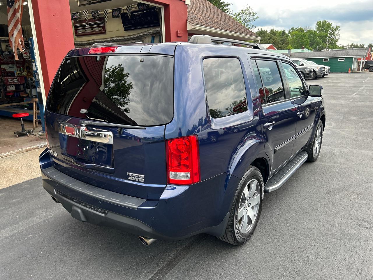 Honda Pilot AWD 4dr Touring w/RES & Navi 2013