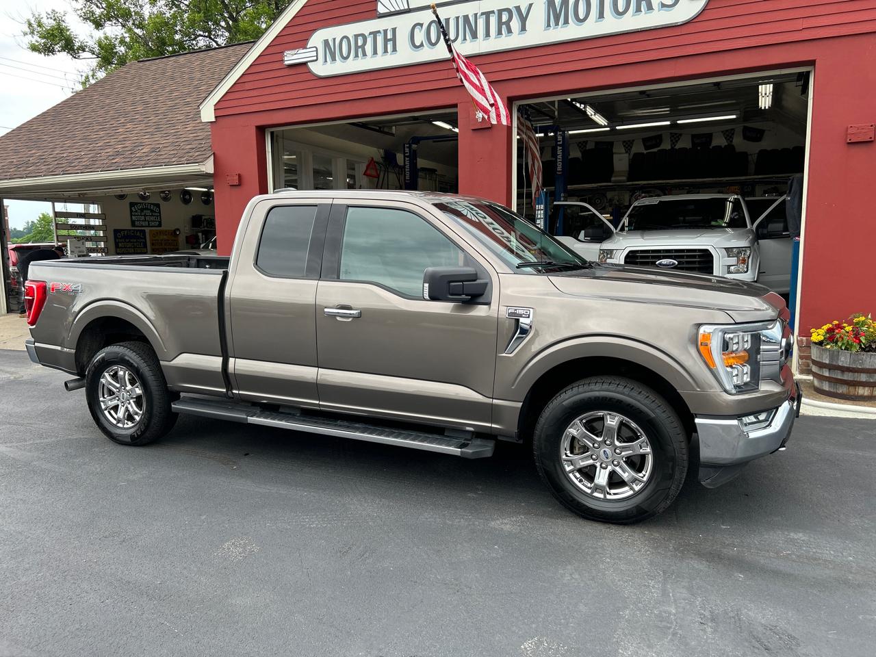 Ford F-150 4WD SuperCab 145" FX4 2021