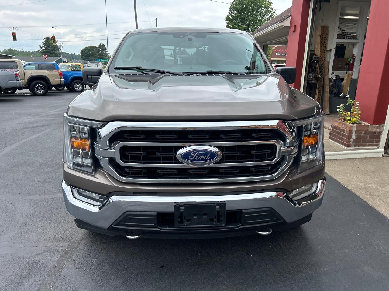 Ford F-150 4WD SuperCab 145" FX4 2021