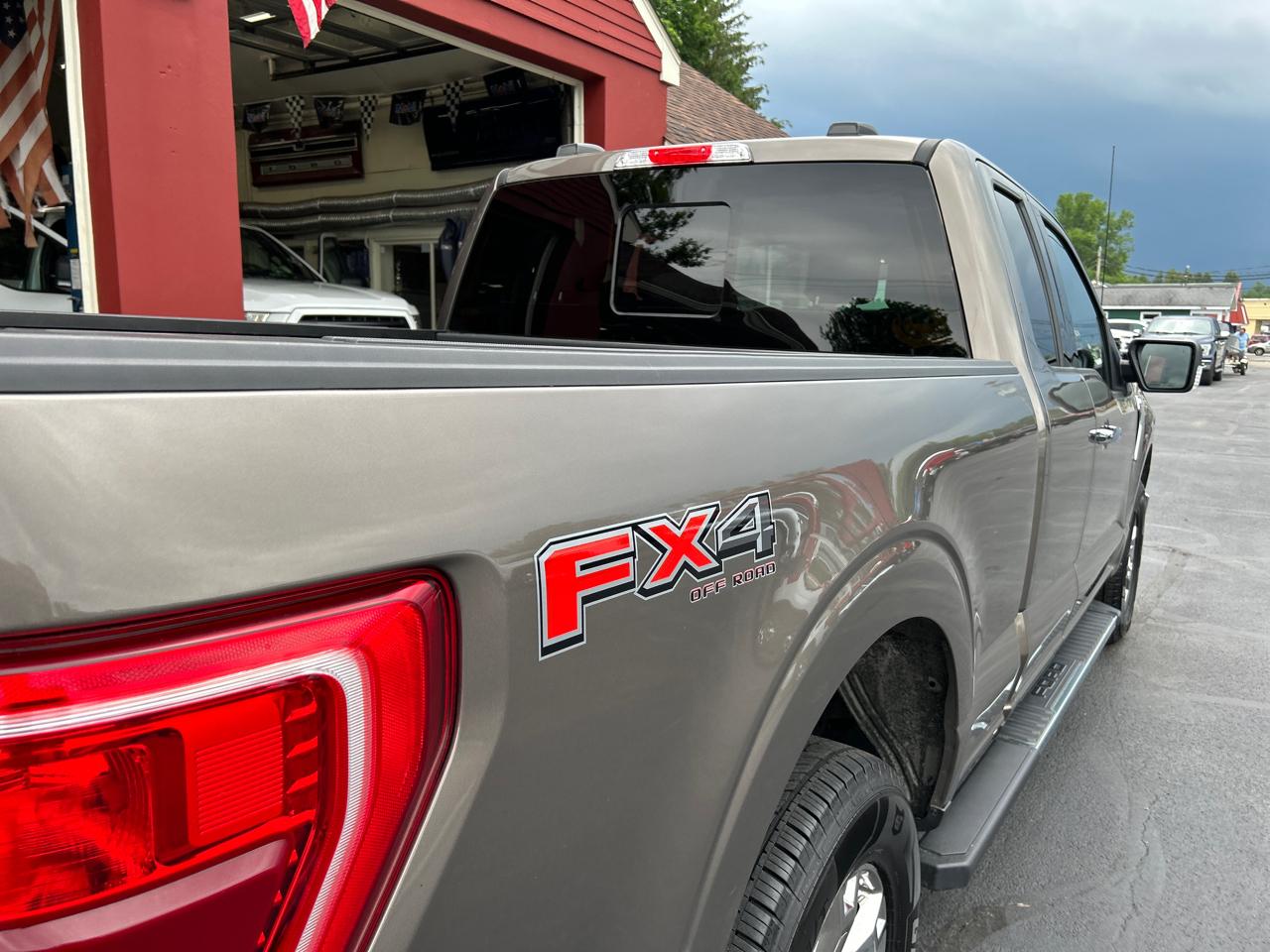 Ford F-150 4WD SuperCab 145" FX4 2021