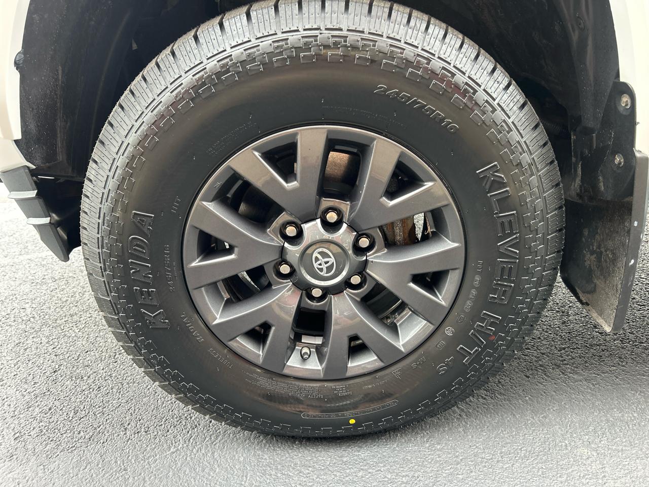 Toyota Tacoma 4WD SR5 Double Cab 6' Bed V6 AT (Natl) 2020