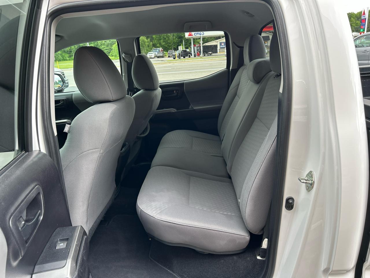 Toyota Tacoma 4WD SR5 Double Cab 6' Bed V6 AT (Natl) 2020