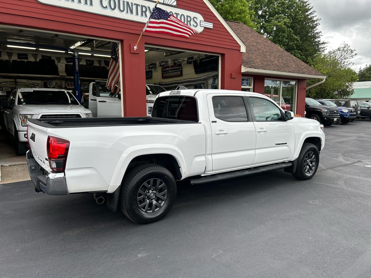 Toyota Tacoma 4WD SR5 Double Cab 6' Bed V6 AT (Natl) 2020