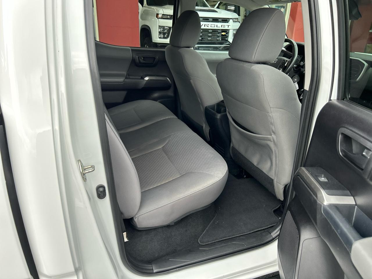 Toyota Tacoma 4WD SR5 Double Cab 6' Bed V6 AT (Natl) 2020
