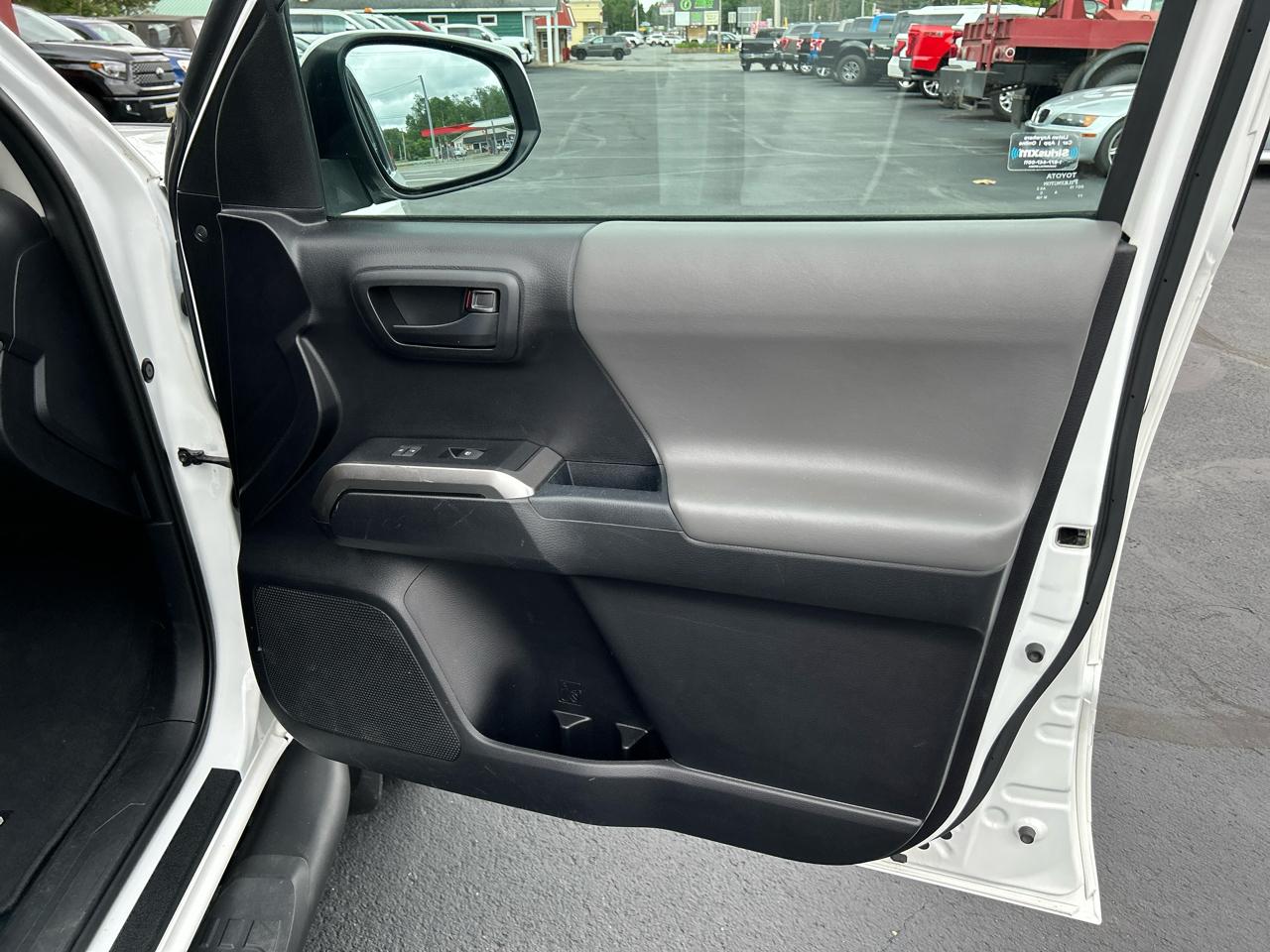 Toyota Tacoma 4WD SR5 Double Cab 6' Bed V6 AT (Natl) 2020