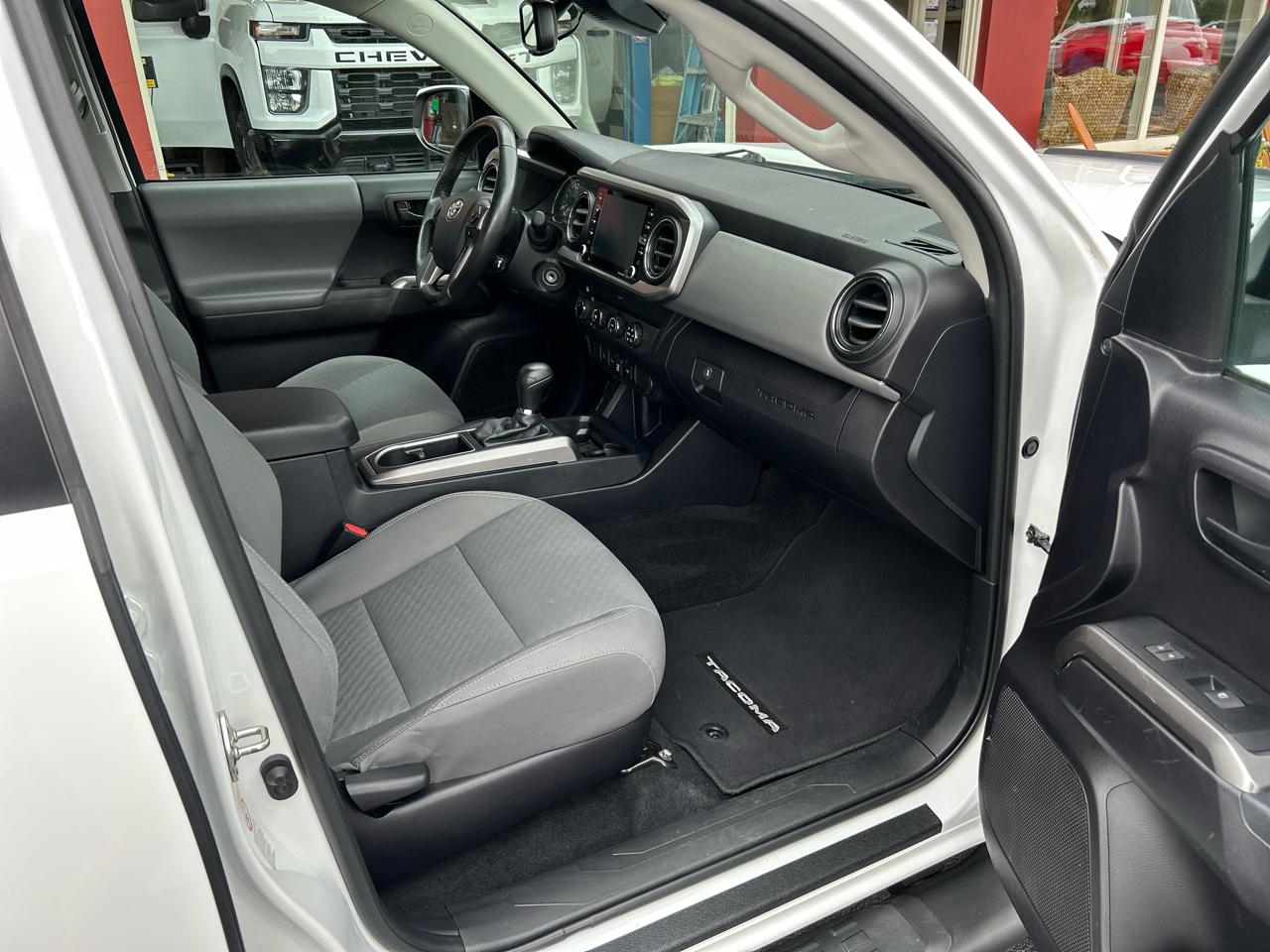 Toyota Tacoma 4WD SR5 Double Cab 6' Bed V6 AT (Natl) 2020