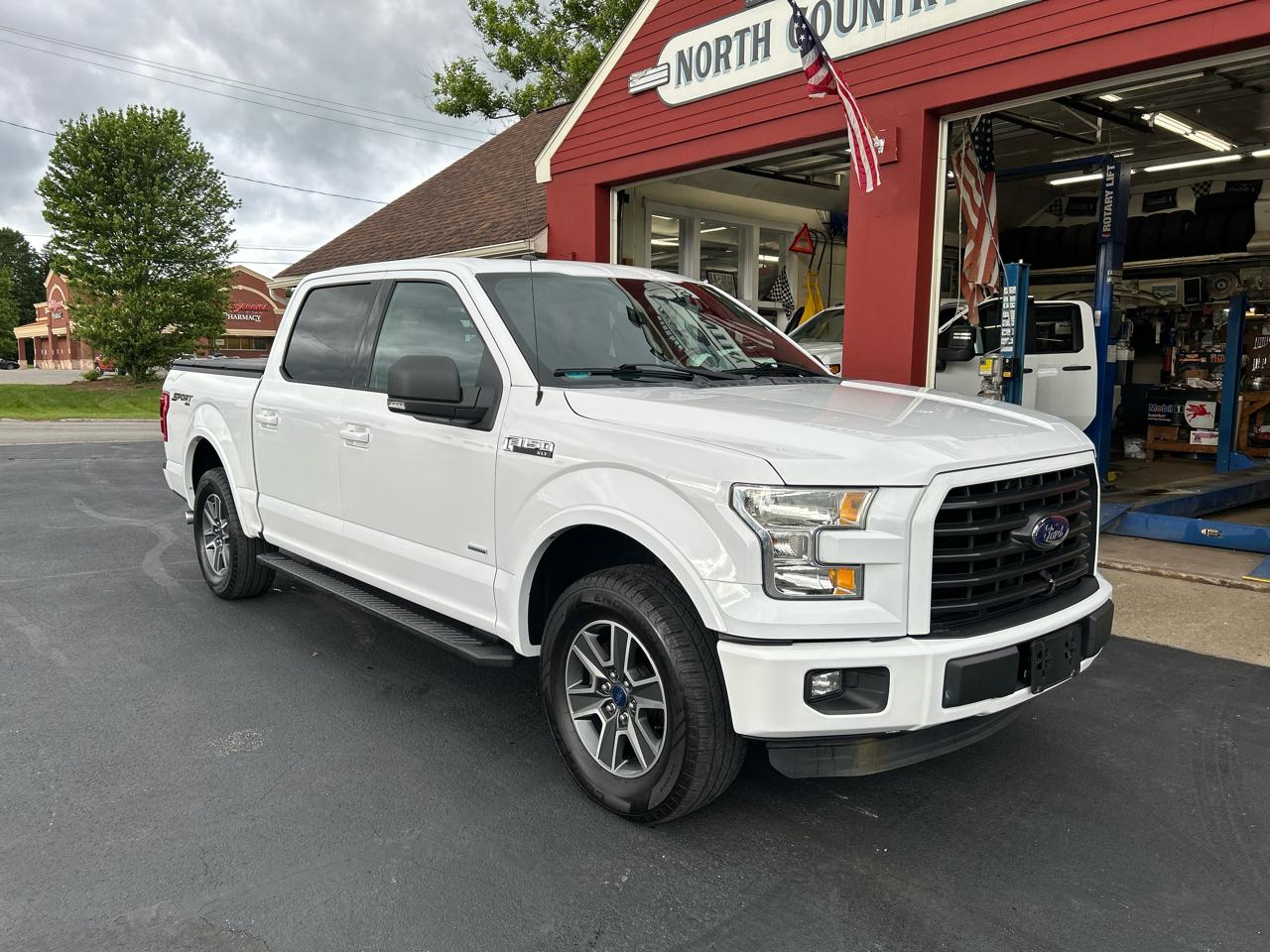 Ford F-150 4WD SuperCrew 145" XLT 2016