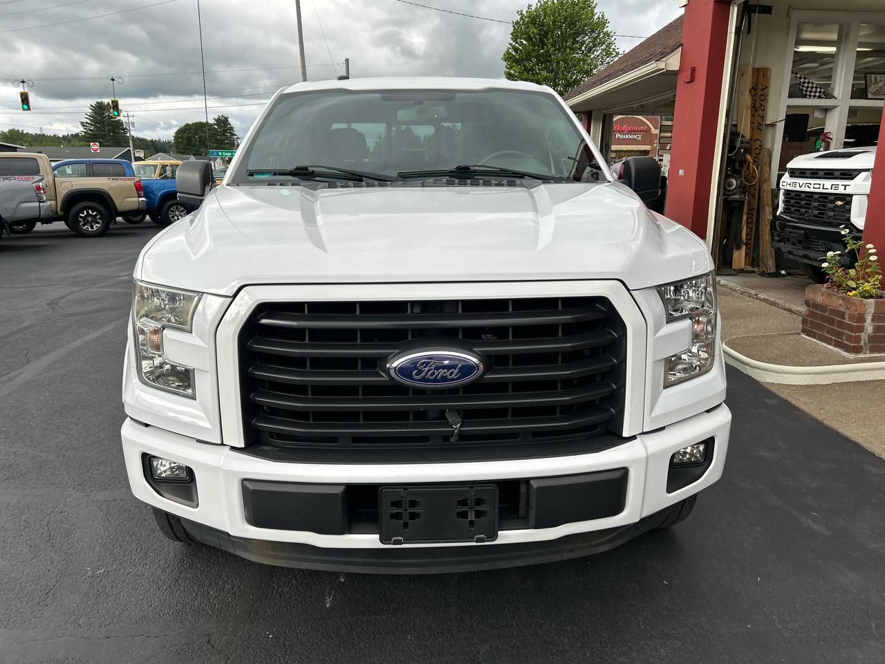 Ford F-150 4WD SuperCrew 145" XLT 2016