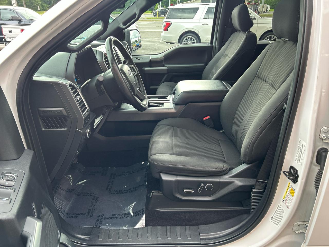 Ford F-150 4WD SuperCrew 145" XLT 2016