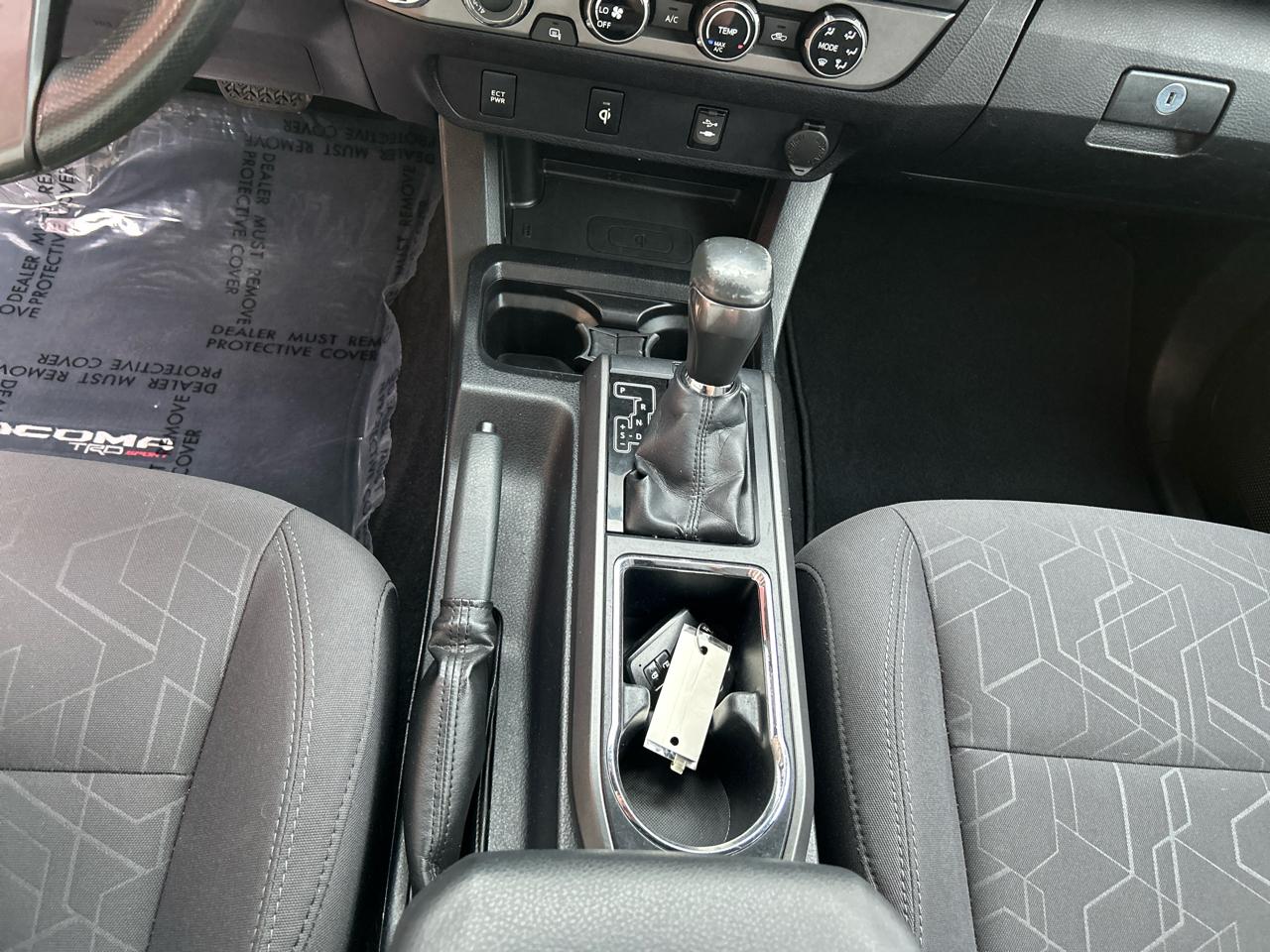 Toyota Tacoma 4WD Access Cab V6 AT TRD Sport (Natl) 2017
